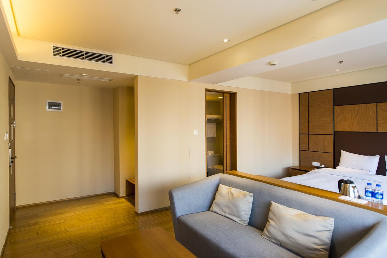Ji Hotel Shanghai Guangda Liuzhou Road מראה חיצוני תמונה